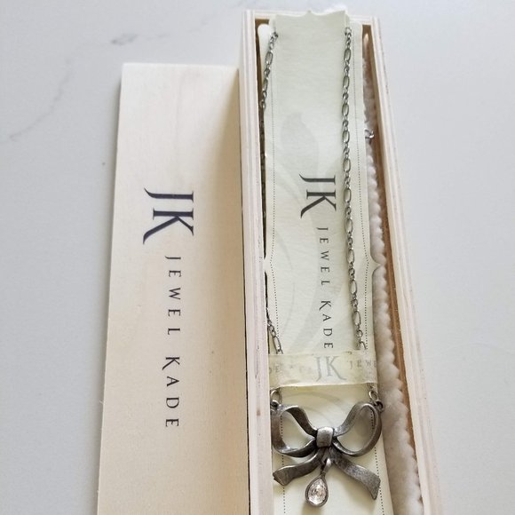 Jewel Kade Blushing Bow Necklace - NIB - Picture 1 of 4